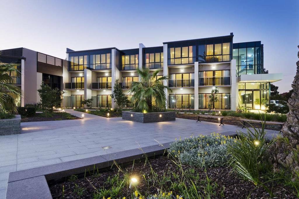 Quality Hotel Taylors Lakes Exterior photo